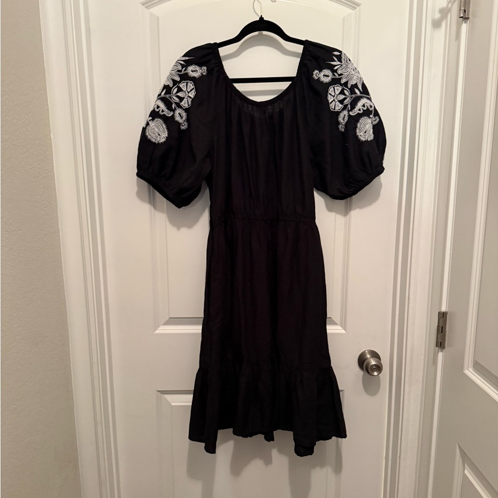 Knox Rose Black Dress - Picture 5 of 6